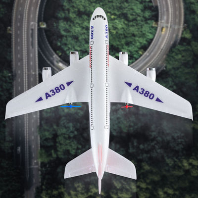 Características Volver automático 2.4 G Durable Styrofoam Avión 70g Modelo de control remoto Helicóptero de juguete A380 Rc Avión Avión 110m Caja