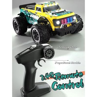 1/20 Escala 2wd Drive Evitar colisiones de automóviles 2.4g Control remoto Fuera de la carretera Vehículo de terreno accidentado Vehículo de 14 años o más
